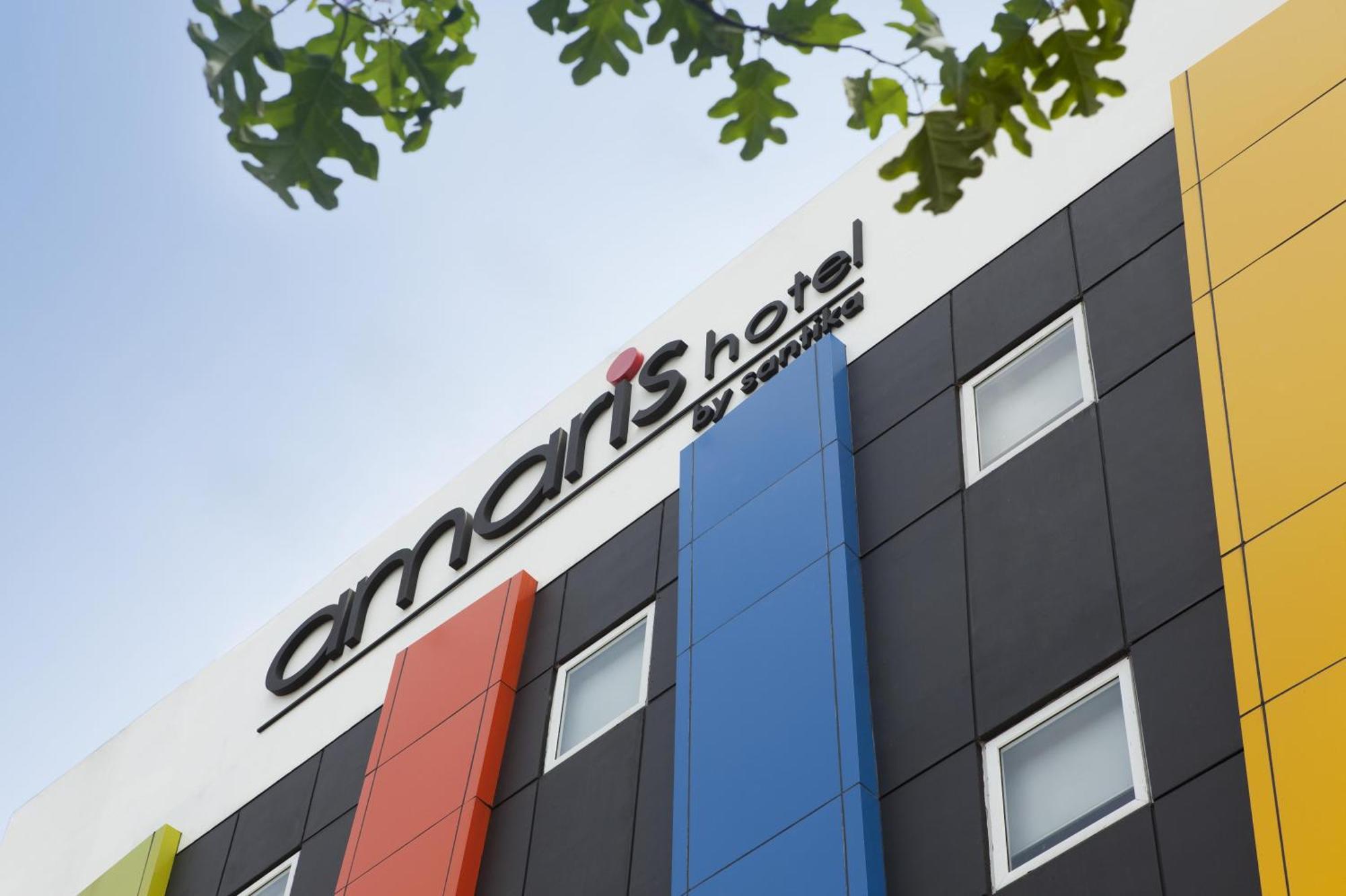 Amaris Hotel Cihampelas Bandung Exterior foto