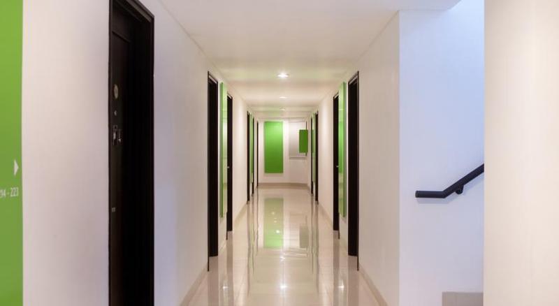 Amaris Hotel Cihampelas Bandung Exterior foto